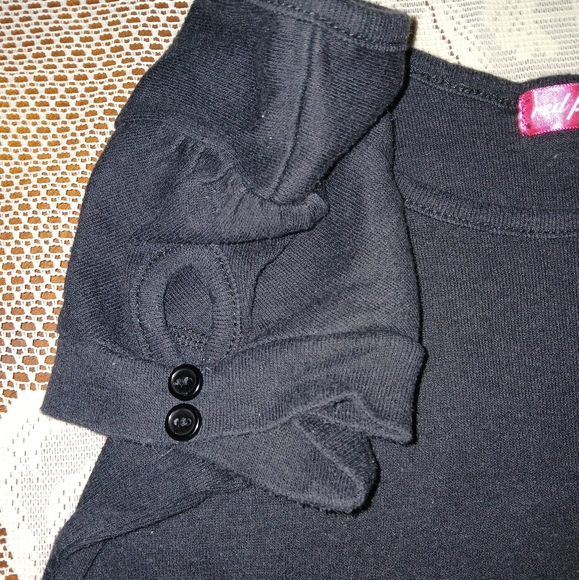 #065 Red Paint Black Plain Oval-Neck Shirt Size Medium - Picture 4 of 11